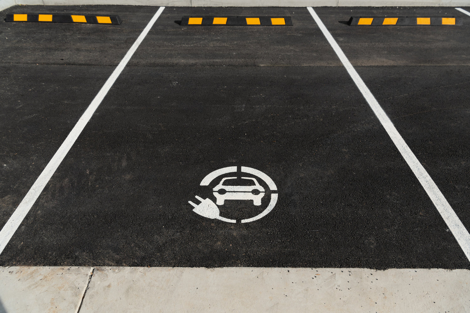 Rubber Wheel Stop - 1650mm